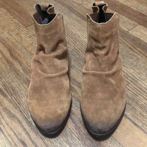 Coconuts by Matisse leather/suede ankle boot size 9